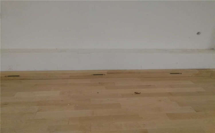 24厚籃球運(yùn)動(dòng)地板怎么維修？