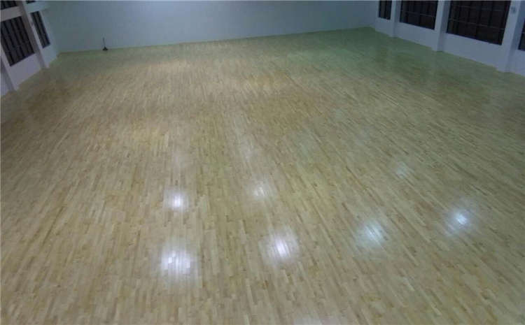 專業(yè)的舞臺(tái)運(yùn)動(dòng)木地板哪個(gè)牌子好？