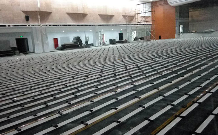 硬木企口體育木地板市場(chǎng)價(jià)格表