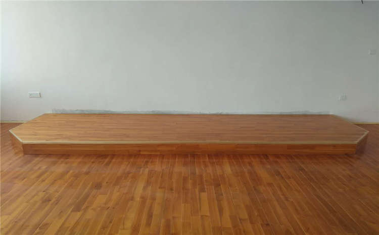 楓木風(fēng)雨操場運(yùn)動(dòng)地板規(guī)格