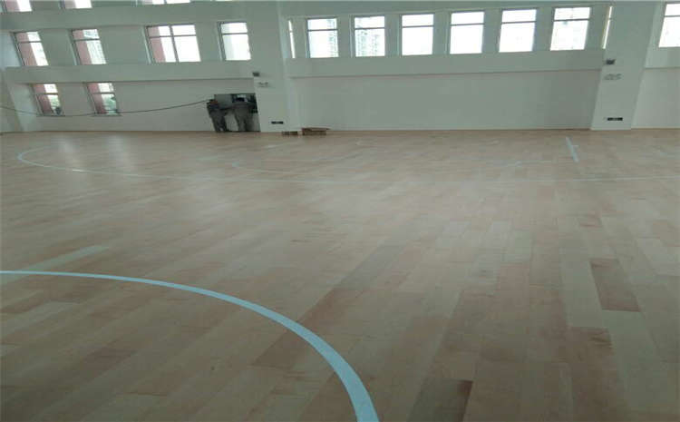 運動木地板污漬如何處理？