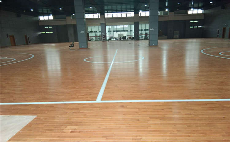 俄勒岡松籃球場木地板多少錢一平米？