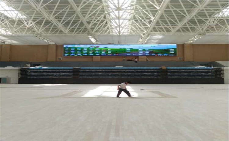 松木籃球場(chǎng)實(shí)木地板廠家哪家好？