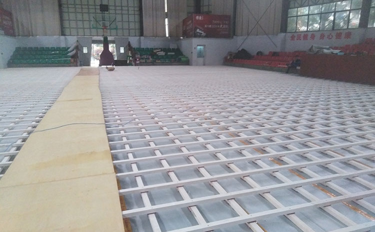造價是的多少？學(xué)校體育運(yùn)動地板