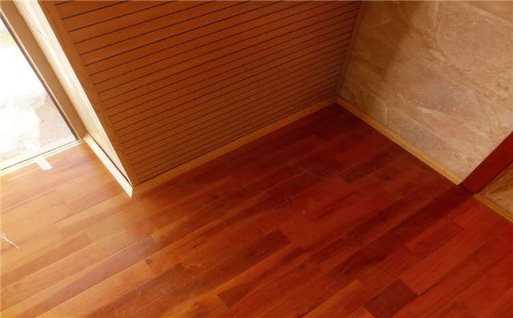 楓樺木籃球場地木地板每平米價格