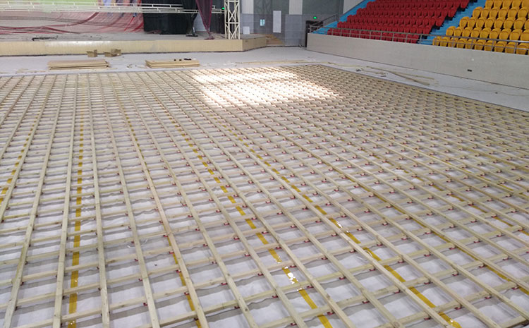 俄勒岡松NBA籃球場木地板哪個牌子好？