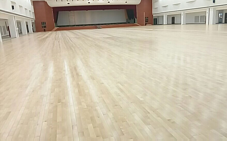 松木舞臺(tái)實(shí)木地板報(bào)價(jià)