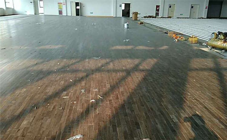 楓樺木實(shí)木運(yùn)動(dòng)地板規(guī)格