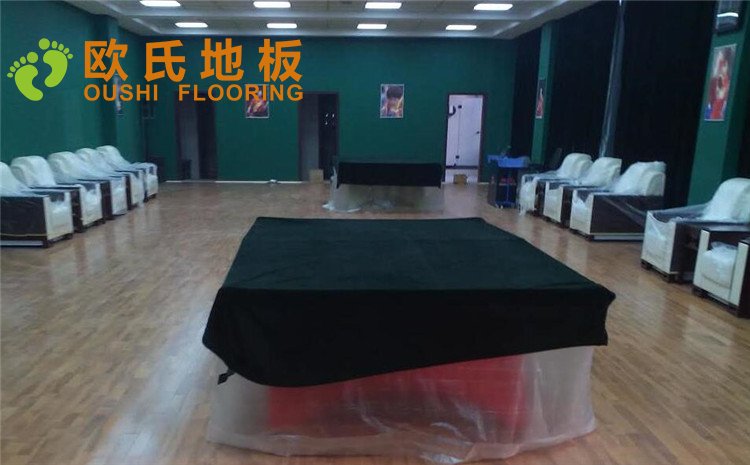 內(nèi)蒙古公安廳乒乓球室木地板圖片