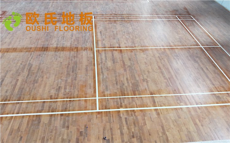 德清求是高級中學(xué)體育館木地板案例